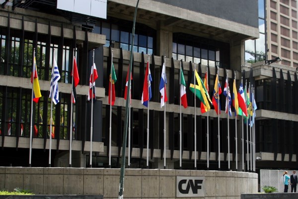 CAF realiza sua maior emissão de títulos no valor de US$ 1.750 MM