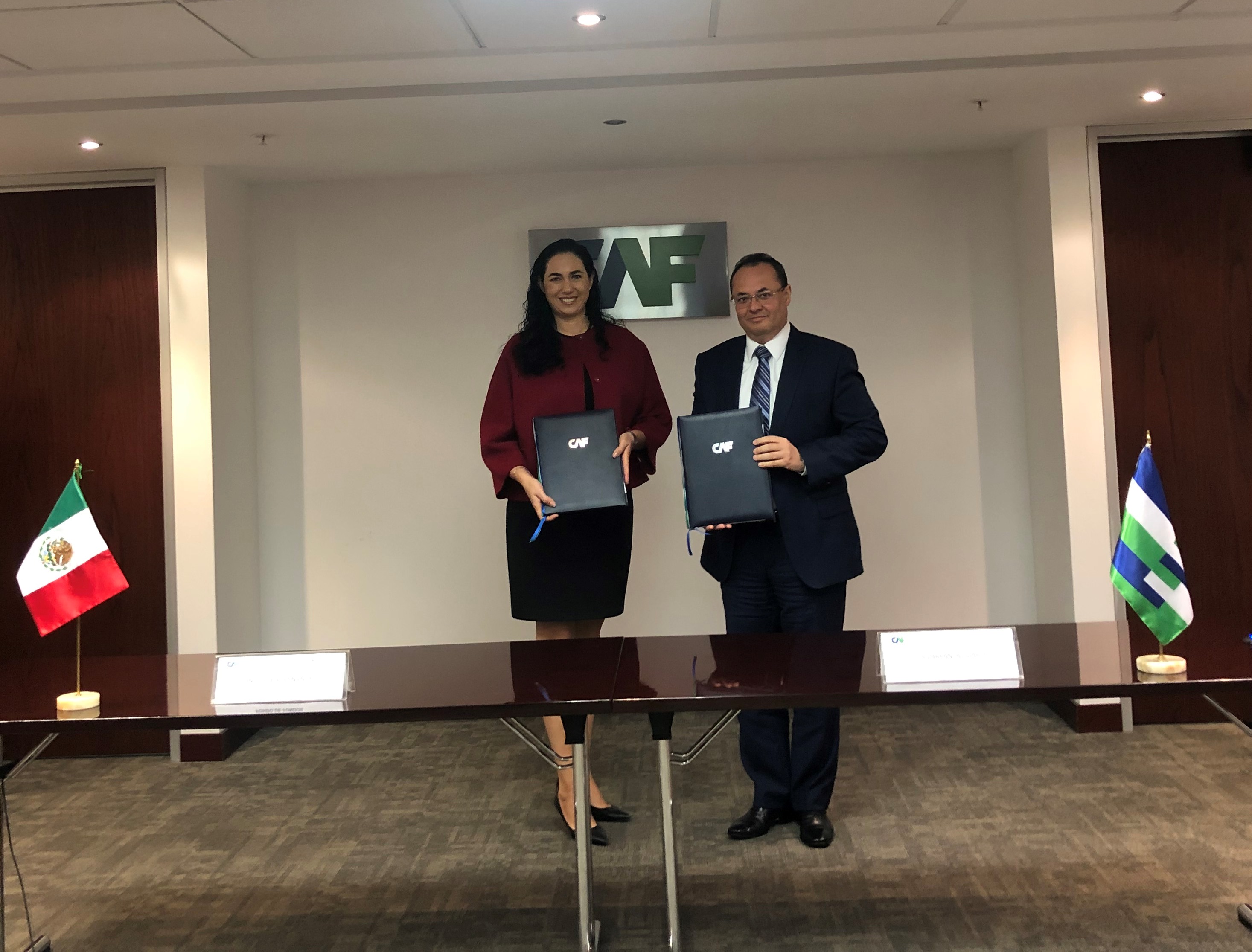 Las Pymes de México tendrán mayores oportunidades en la Alianza del Pacífico con el apoyo de CAF, NAFIN y Bancomext Las Pymes de México tendrán mayores oportunidades en la Alianza del Pacífico con el apoyo de CAF, NAFIN y Bancomext