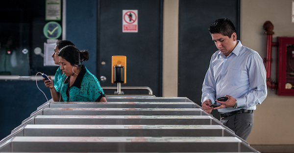 COVID-19 ¿Cuál es el estado de la digitalización de América Latina para la resiliencia social, económica y productiva? COVID-19 ¿Cuál es el estado de la digitalización de América Latina para la resiliencia social, económica y productiva?