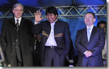 CAF firmó con Bolivia contrato de crédito por USD 250 millones para la primera autopista del país La Paz-Oruro