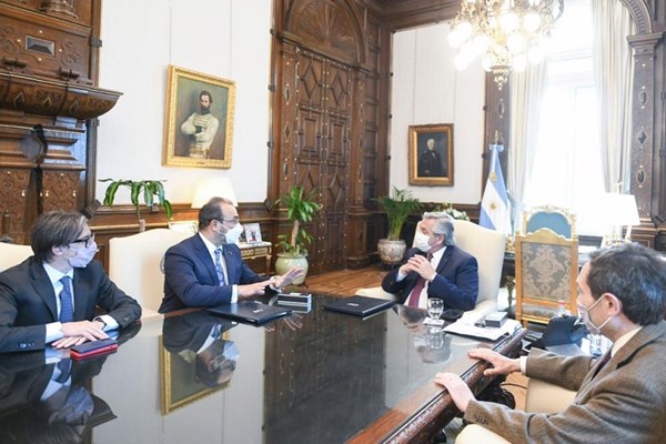 O CAF promove a educação, o bem-estar, o emprego e a conectividade da Argentina com financiamento estratégico