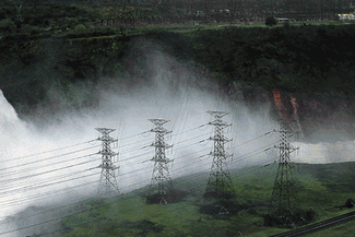Hydroelectricity and socio-environmental management under analysis Hydroelectricity and socio-environmental management under analysis