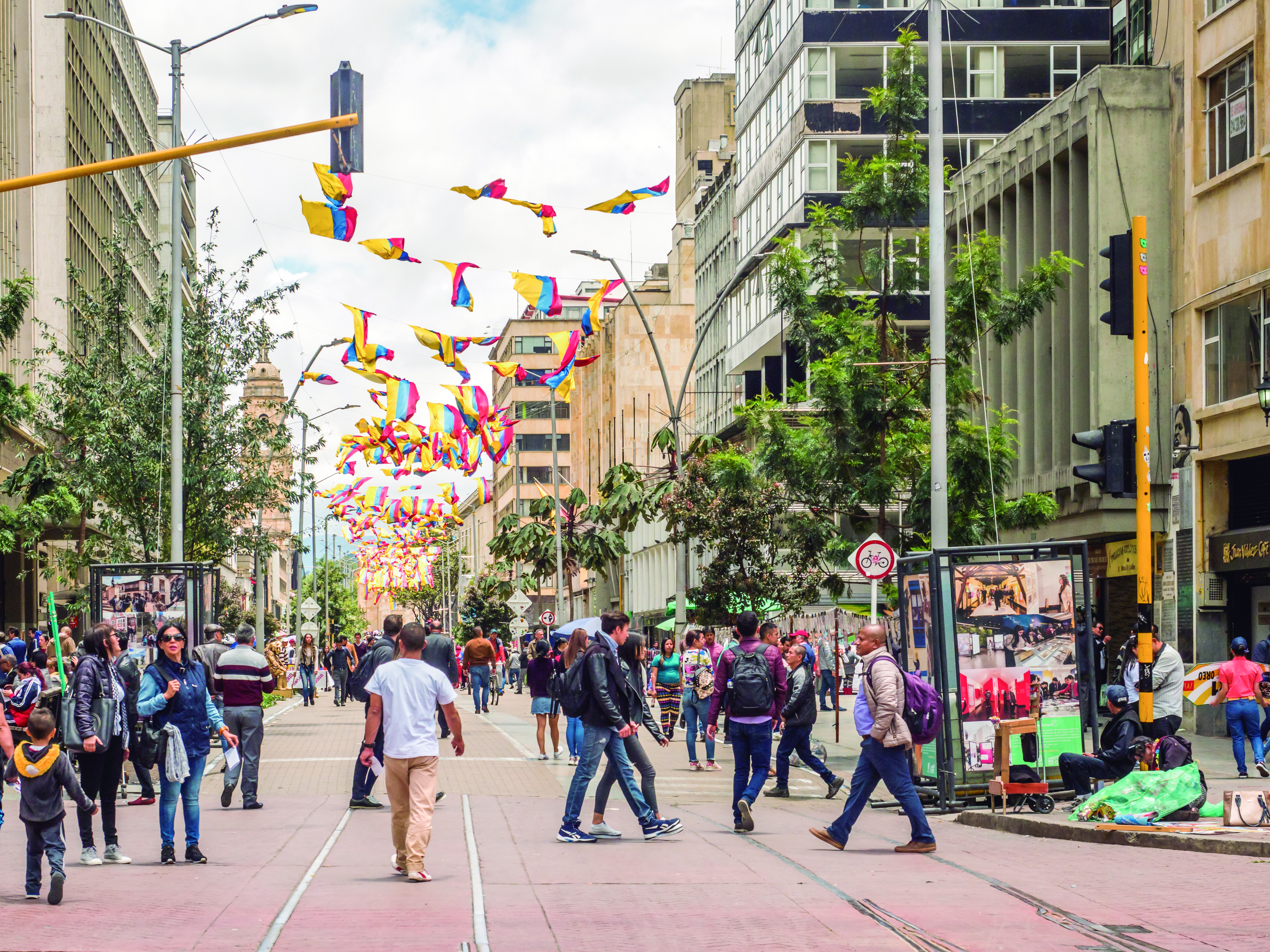 CAF tiene un plan para apoyar el fortalecimiento y modernización institucional en Colombia.