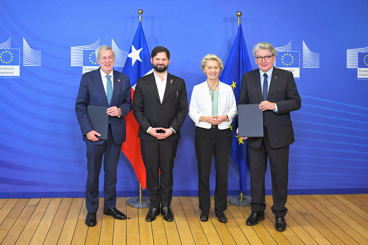 El presidente de Chile, Gabriel Boric, también hizo presencia en la III Cumbre Empresarial de la UE-CELAC.