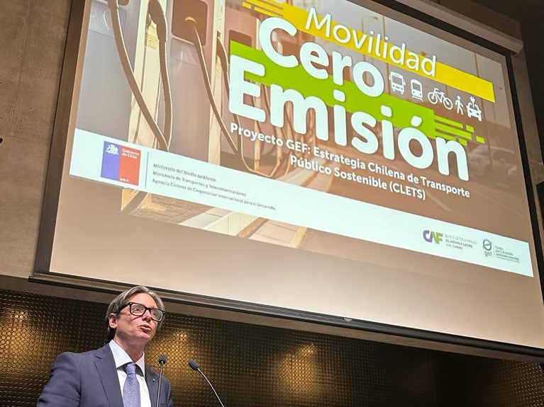 CAF lanza proyecto de transporte sostenible en regiones de Chile
