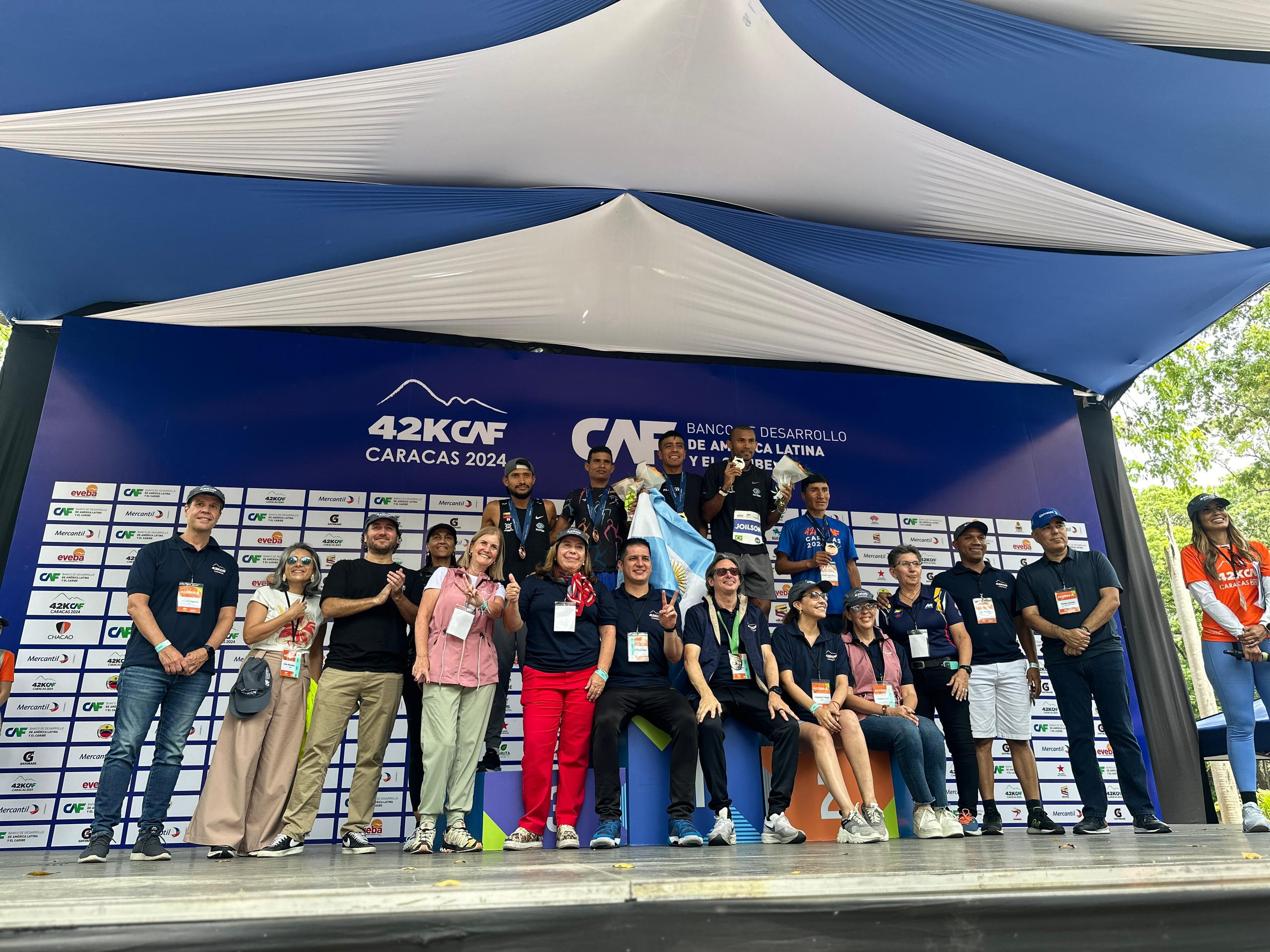 David Rodríguez y Lina Pantoja ganaron el maratón CAF