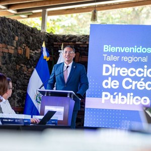CAF organizó taller regional sobre crédito público en El Salvador