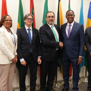 CAF promotes the development of Jamaica with its first bond issue
