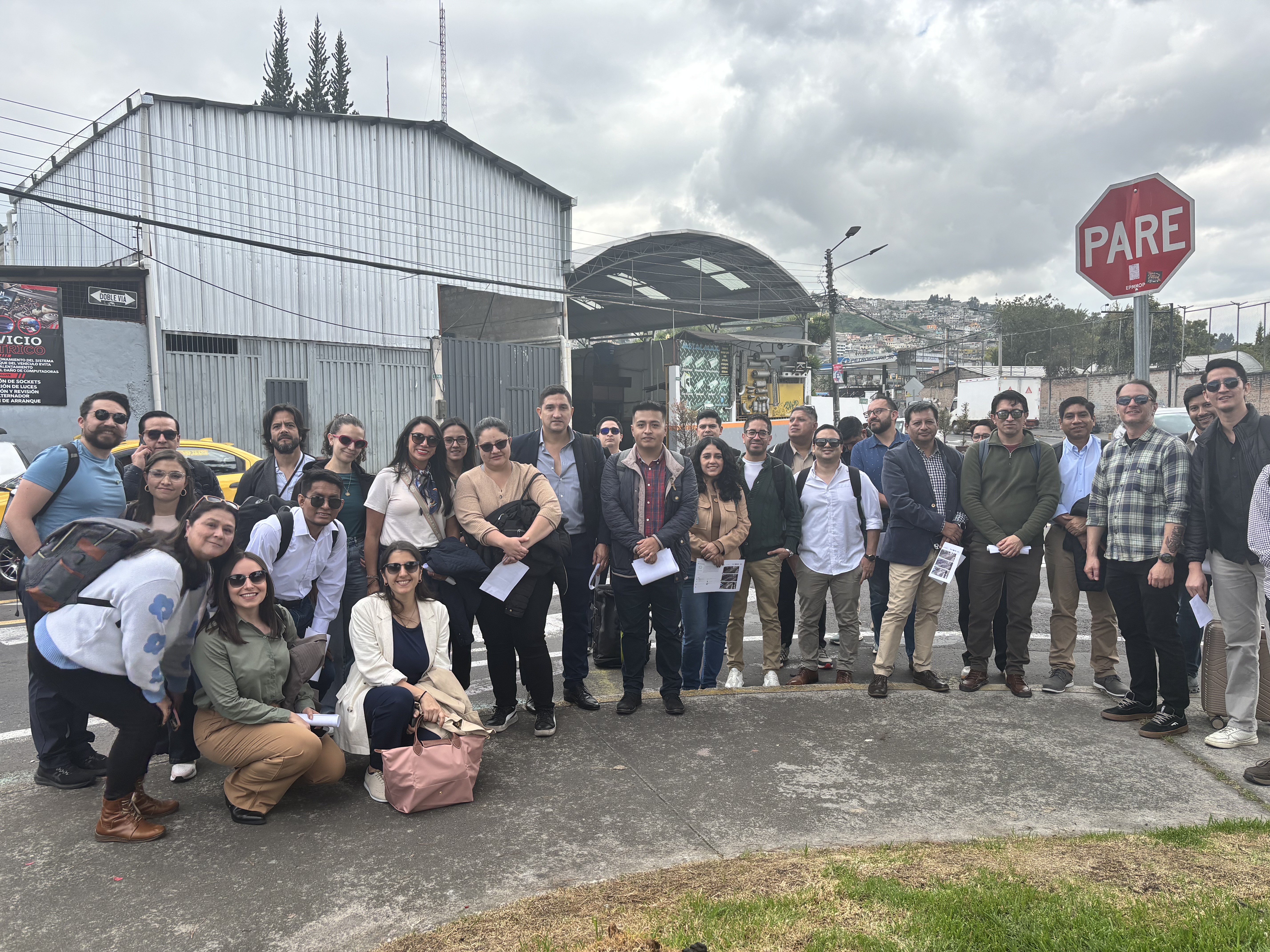 CAF lidera taller sobre Calles Espectaculares en Ecuador y El Salvador