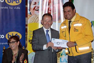 La Paz 3600 10K dona USD 10.000 para el programa Casas de las Mujeres