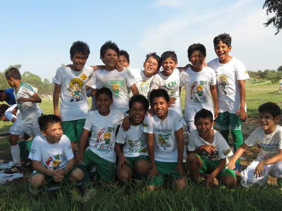 Entrenadores deportivos de Bolivia compartirán sus experiencias como parte del programa SOMOS