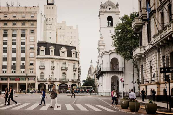 CAF pone a disposición de Argentina USD 1.400 millones entre 2018 y 2019 CAF pone a disposición de Argentina USD 1.400 millones entre 2018 y 2019