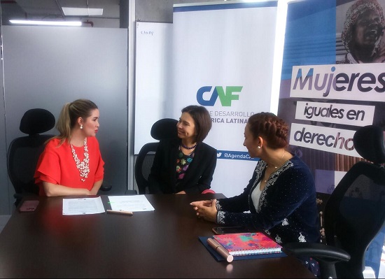 La Secretaria Distrital de la Mujer de Bogotá formaliza alianza con CAF