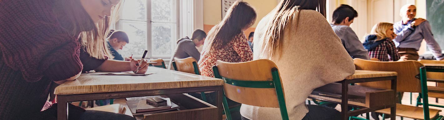 Um sistema de bolsas de estudo pode reverter a falta de professores no Uruguai?