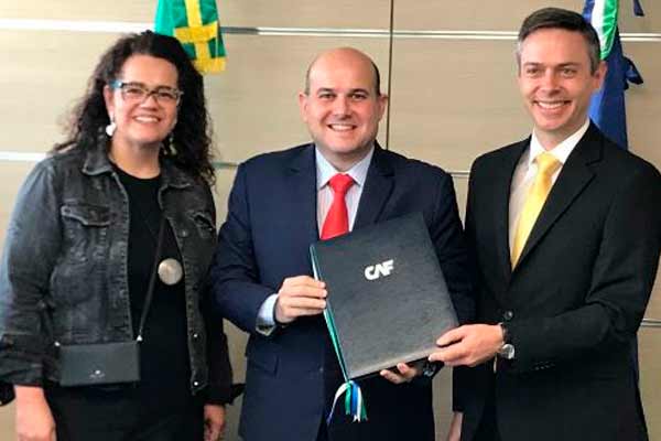 Assinado contrato financiamento de US$ 83 milhões entre o CAF e prefeitura de Fortaleza 