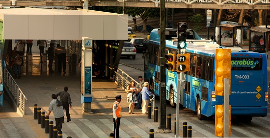 Cómo mejorar los sistemas de autobuses con infraestructura complementaria
